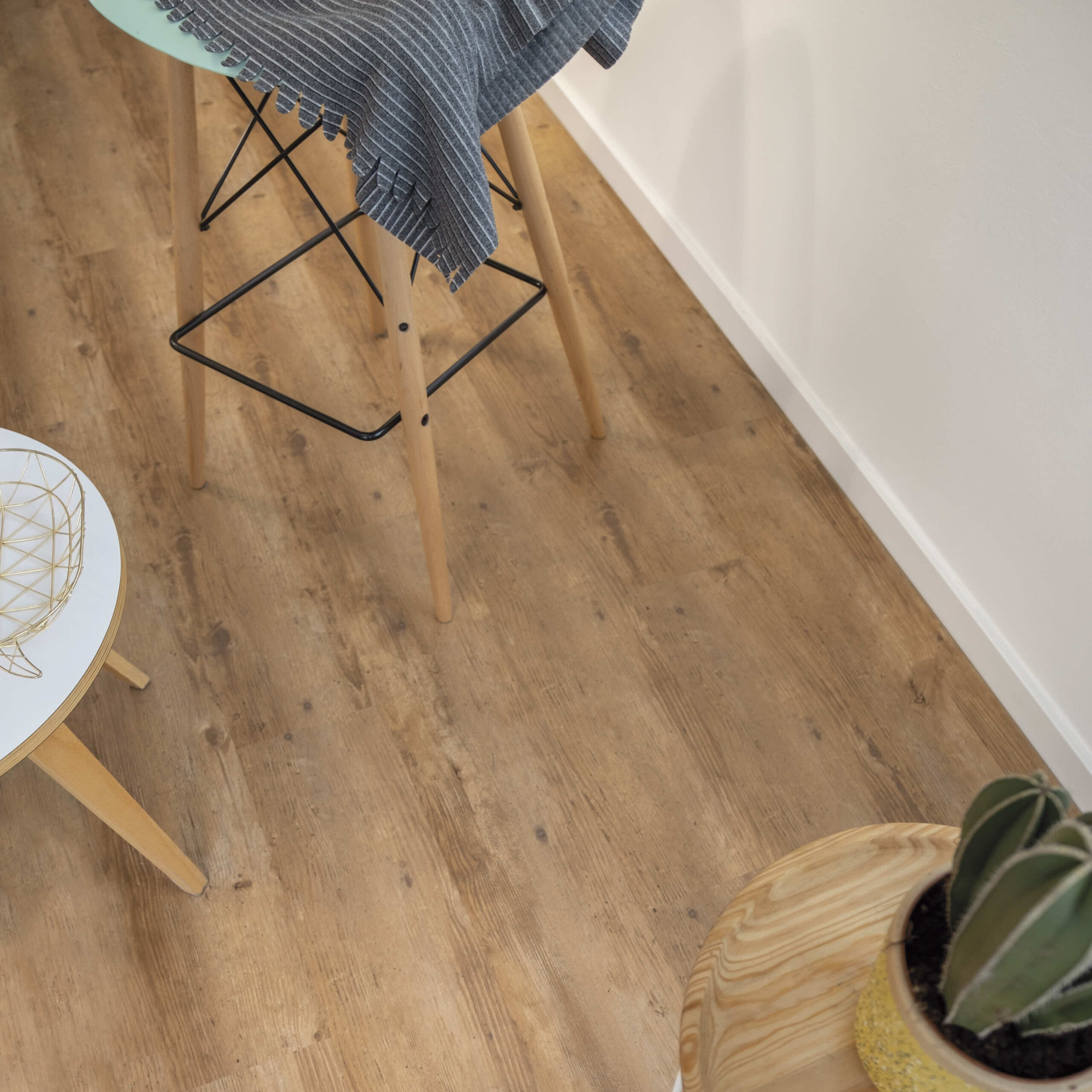 Coconut Aged Pine - Image 7